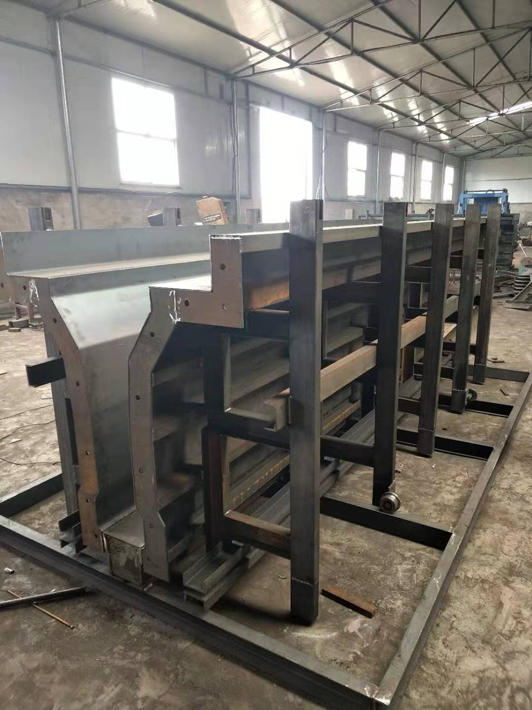 高速隔离墩米兰(中国)